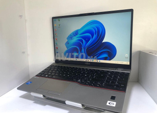Fujitsu Lifebook U7511 i5 11th