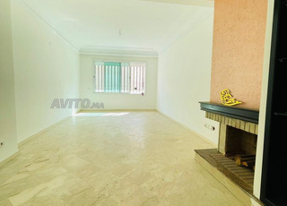 Appart 2 ch vide à louer aux princesses