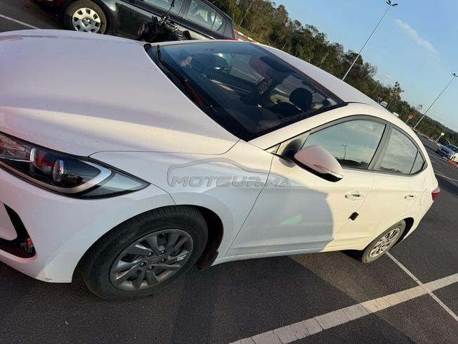 Hyundai Elantra model 2018 en très bonne état 