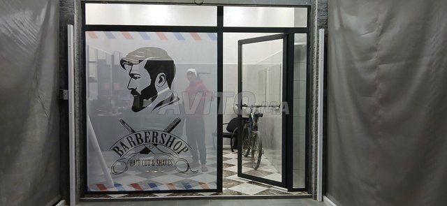 صالون حلاقة رجالي للكراء