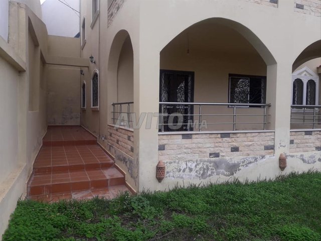 Appartement a la plage aouchtaam