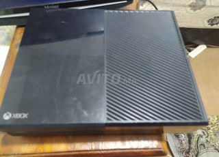 Xbox one avec manette et tv 60hz et  gta