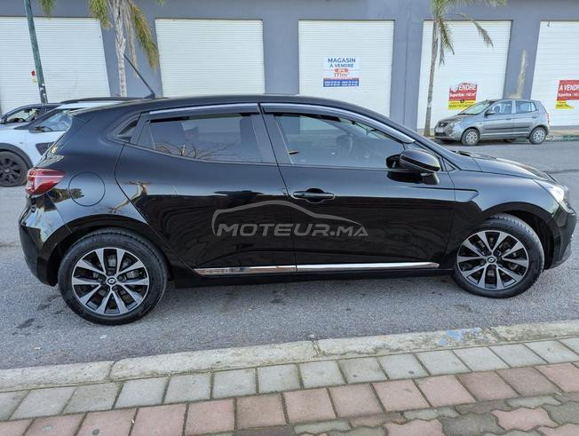 Renault clio 5 model 2021 main libre 