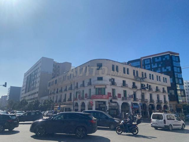 des bureaux en plien centre ville 3 façades 