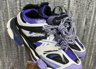 Balenciaga track 42
