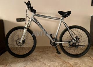 دراجة للبيع بثمن مناسب