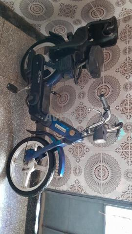 دراجة نارية النوع PIAGGO الصنف CIAO