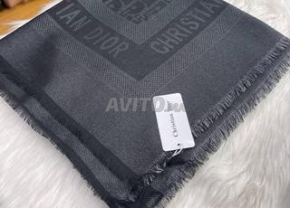 Châles Christian Dior Khit CD6540