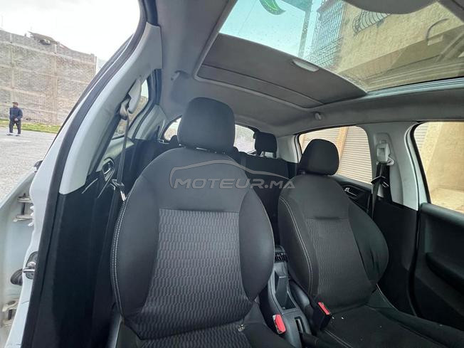 Peugeot 208 en très bonne état 