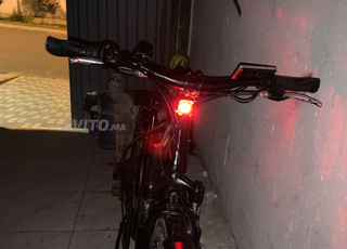 VÉLO ÉLÉCTRIQUE MODRL SCRAPPER