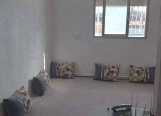 شقة في الطابق الأول، حي الرشاد 1 مديونة