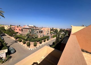 VILLA SEMI FINIE AU CENTRE DE TARGA 