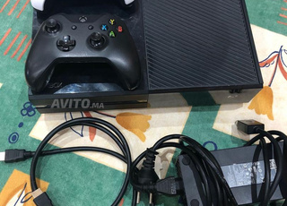 Xbox one fat 2 mannete 