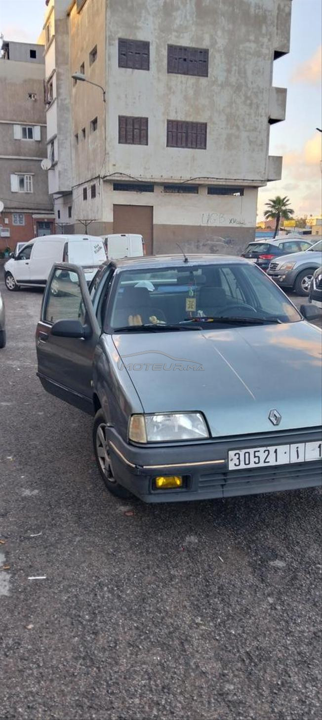 Renault 19