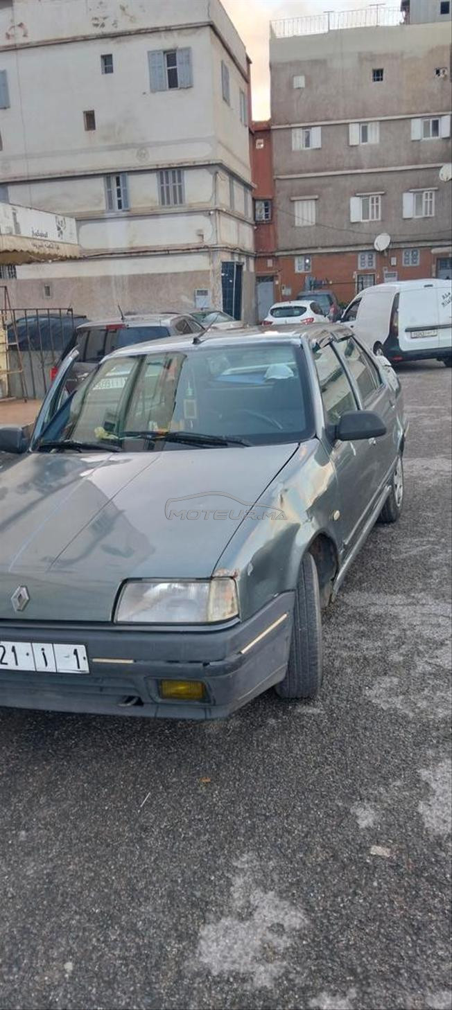 Renault 19