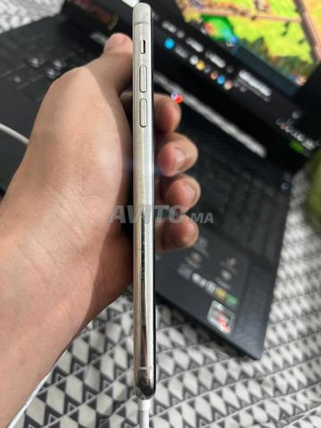 Iphone 11 pro max  - 2