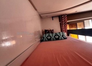 Lit double sans metals très bon état 