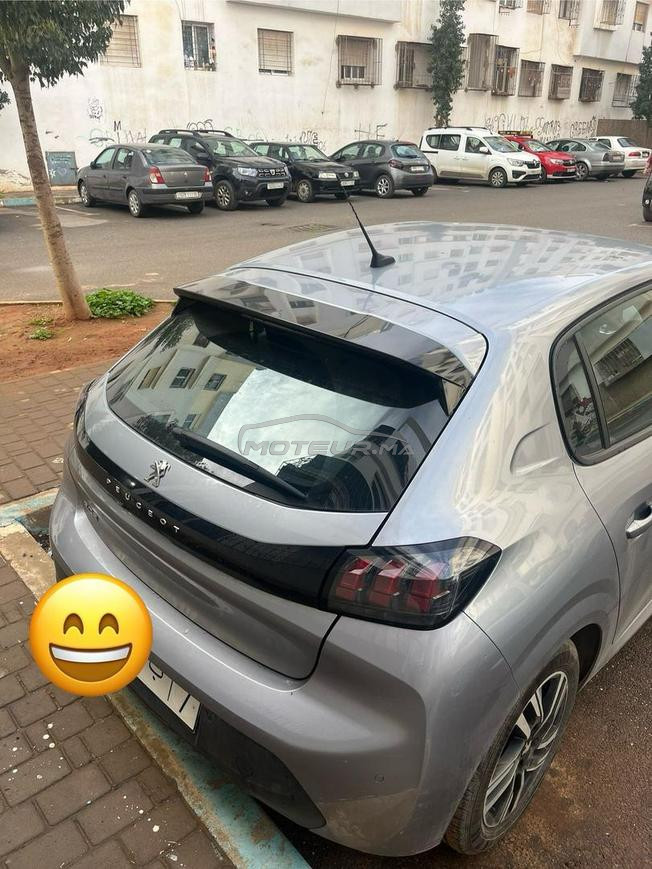Peugeot 208 Diesel Manuelle 2024 à Casablanca