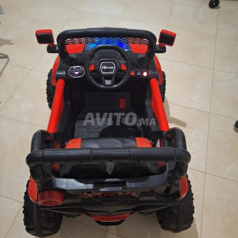 Voiture électrique pour enfants 