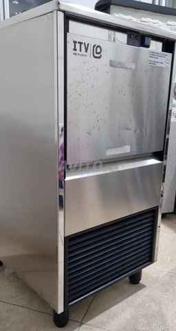 ice maker presque neuf 
