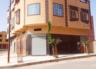 منزل للبيع في حي نكادي تجزئة الفردوس 