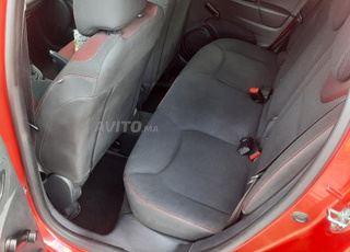 Renault Clio 4 Essence Manuelle 2014 à Casablanca