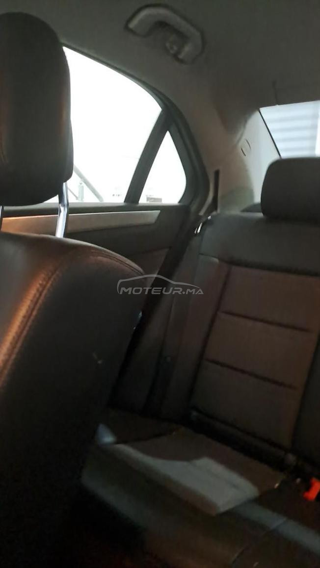 Mercedes E 250 presque neuve