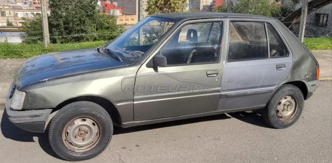 Peugeot 205 Essence a débattre