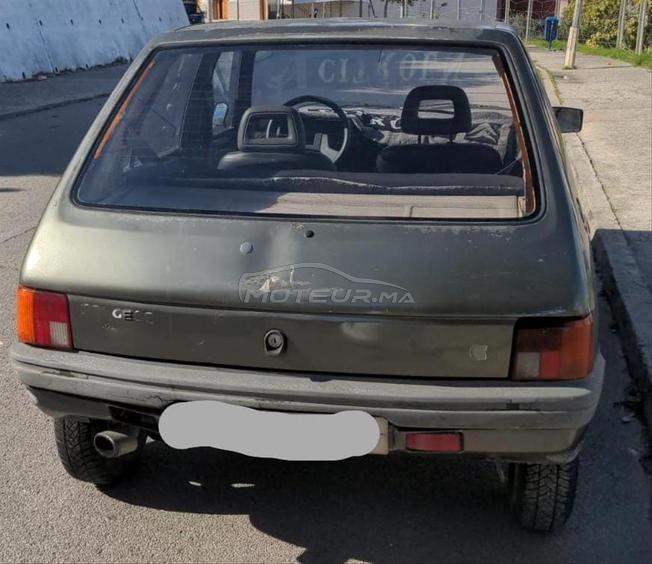 Peugeot 205 Essence a débattre