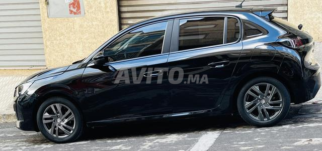 Peugeot 208 Diesel Manuelle 2021 à Casablanca - 2