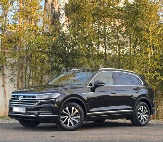 Volkswagen touareg Diesel automatique 2019 à Salé