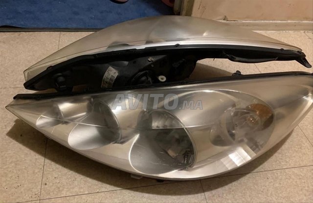 Optique gauche et droit de 206 plus 850 chacun