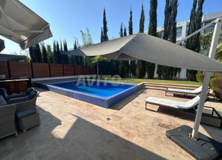 Villa luxueuse meublée à louer à casa green town