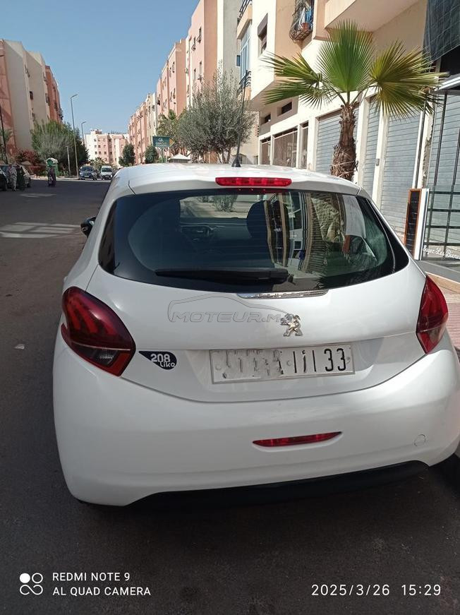 Peugeot 208 Essence Manuelle 2016 à Agadir