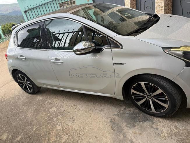 peugeot 208 1.6 hdi 90cv