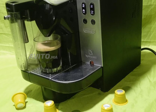 machine a café Nespresso au lait 