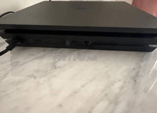 ps4 pro 1To avec manette