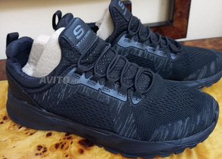 SKECHERS Taille 41. bon etat corecte