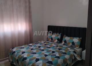 شقة مع واي فاي على بعد 8 دقائق من المحطة