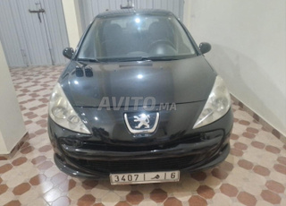 Peugeot  206  plus modèle 2013 jamais accident 