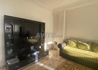 Sedari marocaine plus 2 tables 