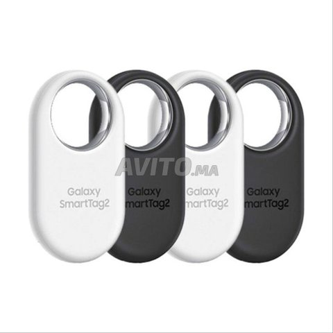 Samsung Galaxy SmartTag 2 Black and White
