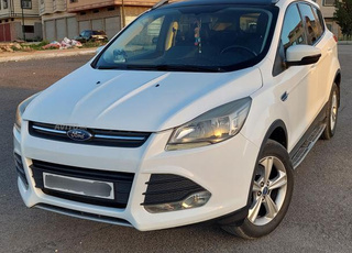 Ford Kuga Diesel Manuelle 2015 à El Hajeb