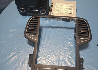 poste radio tactile originale Mégane 4