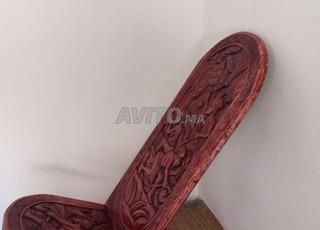 كرسي منحوت للبيع تحفة ناذرة