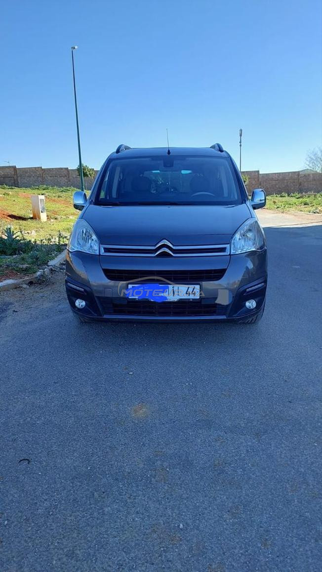 Citroen Berlingo model 2017 klm 245 manual 