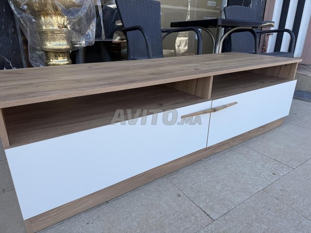 Meuble TV neuf 1m70 en blanc et chêne 