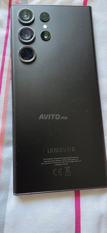 Samsung S23 Ultra comme neuf