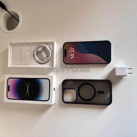 Iphone 14 pro 256 très bon état avec batterie 85