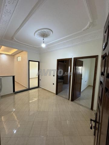 شقة للكراء بالشارع الرئيسي الصخيرات